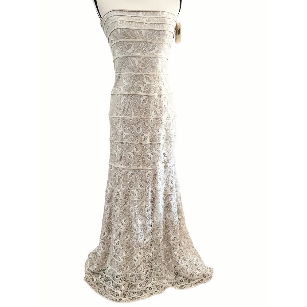 Tadashi Shoji Cream Lace Strapless Sleeveless Formal Gown Size 8